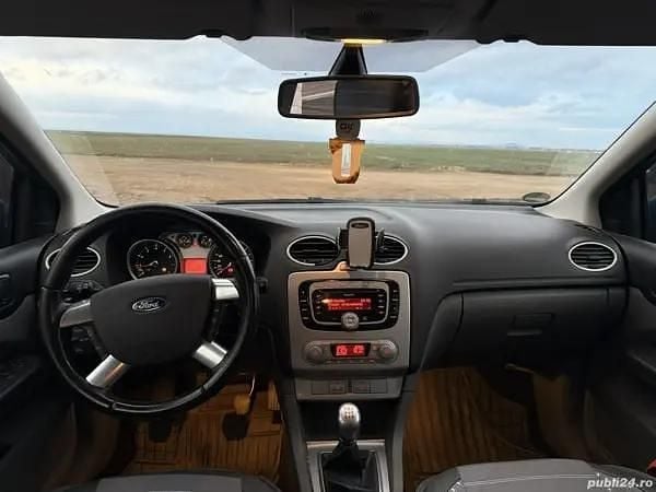Albastru Utilizat 2010 Ford Focus Break | 2.790 EUR (Preț OK) - Imagine 1/4