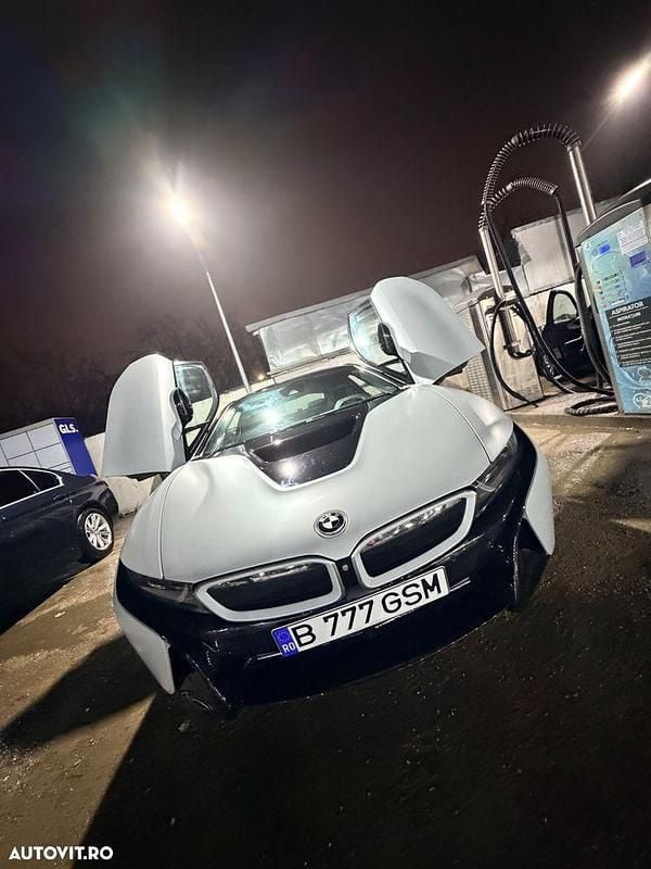 Second-hand BMW i8 Comfort Edition 362 CP (266 kW) 2017 Culoaregri Coupe