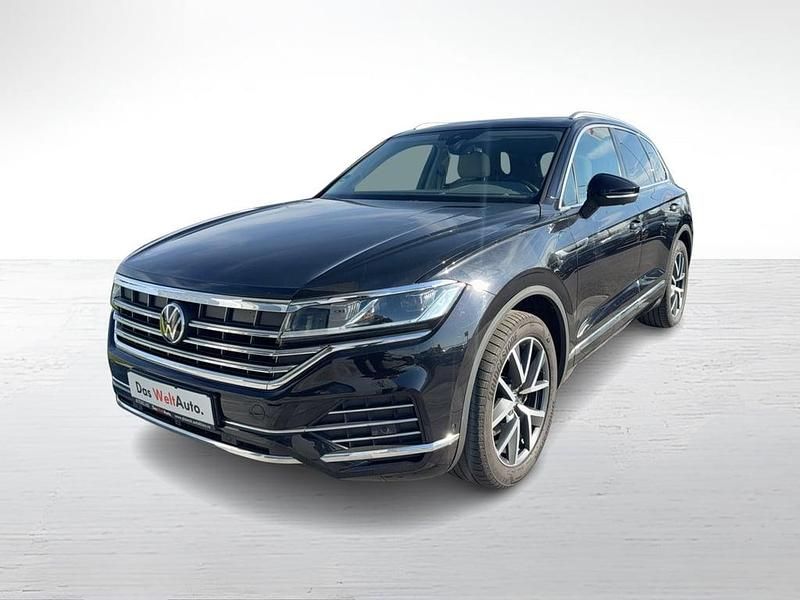 Negru metalic perleffect Utilizat 2022 VW Touareg Elegance SUV | 51.900 EUR (Puțin scump) - Imagine 1/4