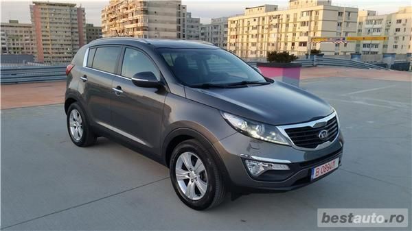 Gri Utilizat 2013 Kia Sportage SUV | 12.100 EUR (Scump) - Imagine 1/4