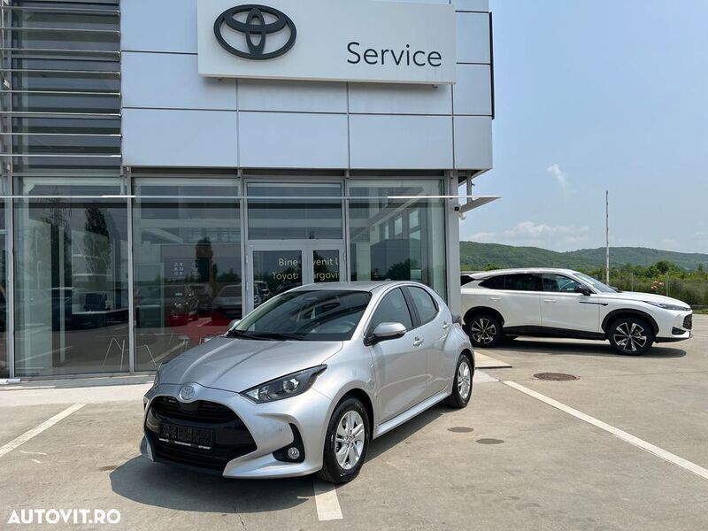 Argint Nouă 2025 Toyota Yaris Hybrid Active | 22.525 EUR - Imagine 1/4