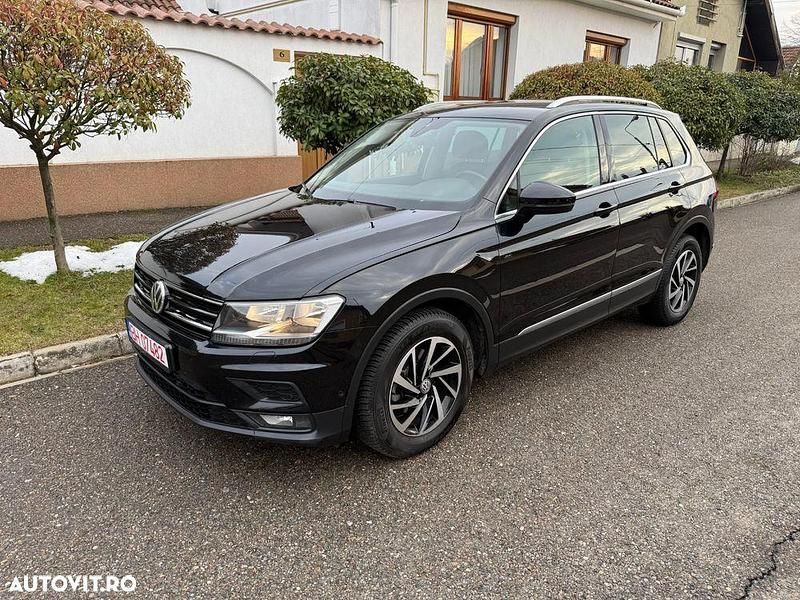 Culoarenegru Utilizat 2019 VW Tiguan Comfortline SUV | 17.950 EUR (Preț bun) - Imagine 1/4