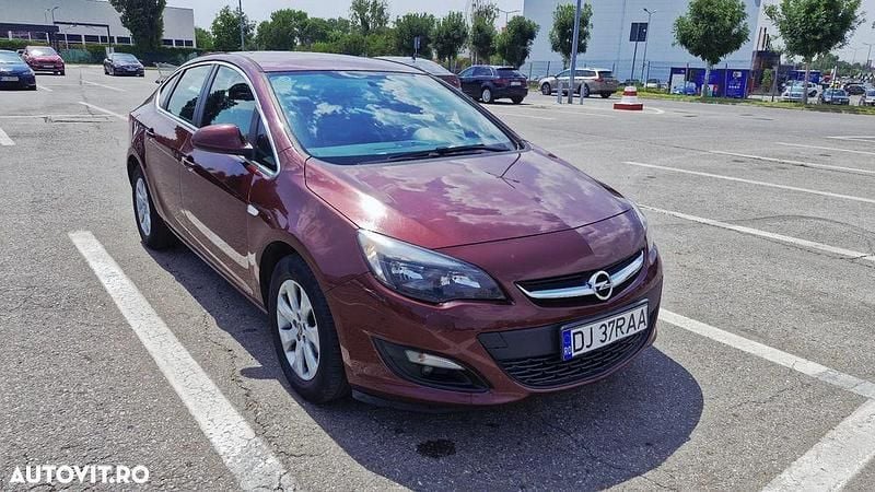 Alte culori Utilizat 2018 Opel Astra Enjoy Berlinǎ | 5.900 EUR (Super Preț) - Imagine 1/4