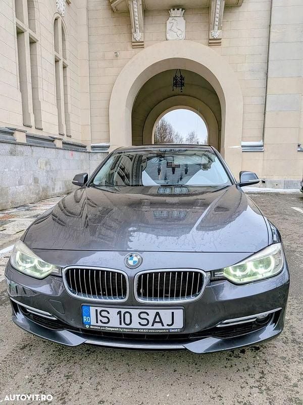 Second-hand BMW 320 Luxury Line 184 CP (135 kW) 2014 Culoaregri Berlinǎ