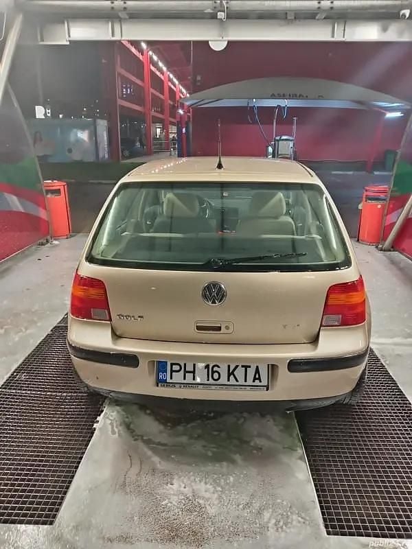 Second-hand VW Golf IV 110 CP (80 kW) 2003 Hatchback