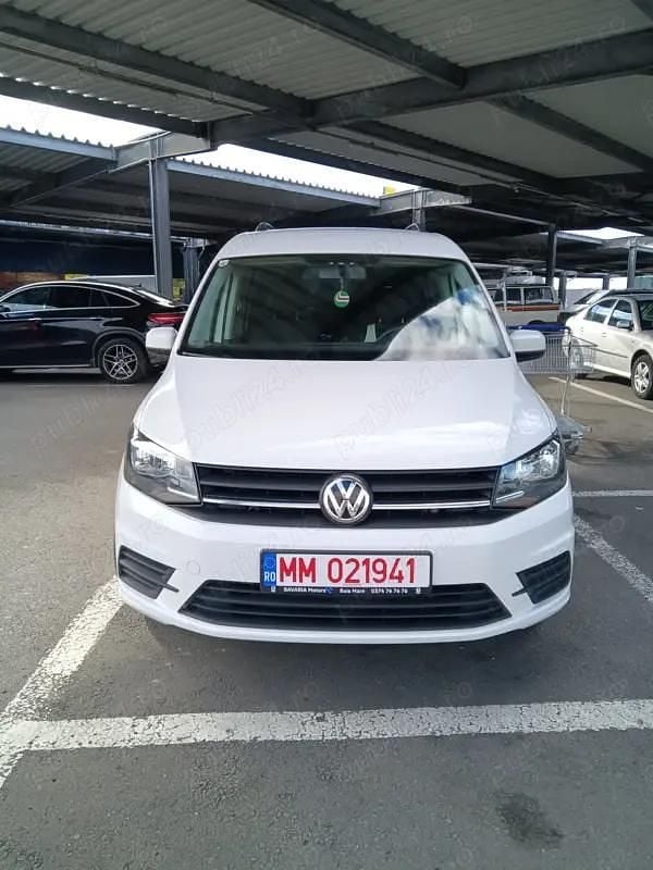 Alb Utilizat 2016 VW Caddy Monovolum | 9.400 EUR (Preț OK) - Imagine 1/4