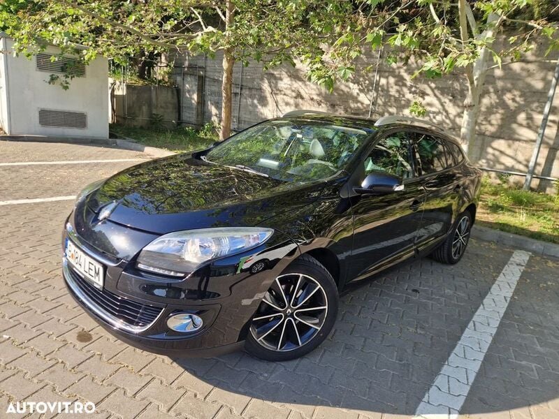 Negru Utilizat 2013 Renault Mégane GrandTour Bose Edition Break | 4.998 EUR (Scump) - Imagine 1/4