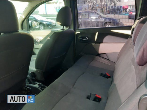Gri Utilizat 2012 Dacia Lodgy Monovolum | 3.650 EUR (Preț bun) - Imagine 1/4