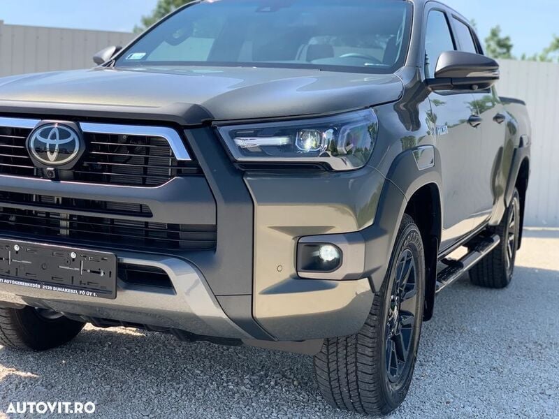 Verde Nouă 2025 Toyota HiLux Edition Pickup | 52.990 EUR (Preț OK) - Imagine 1/4