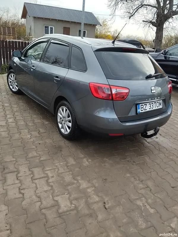 Gri Utilizat 2013 Seat Ibiza ST Break | 4.490 EUR (Preț OK) - Imagine 1/4