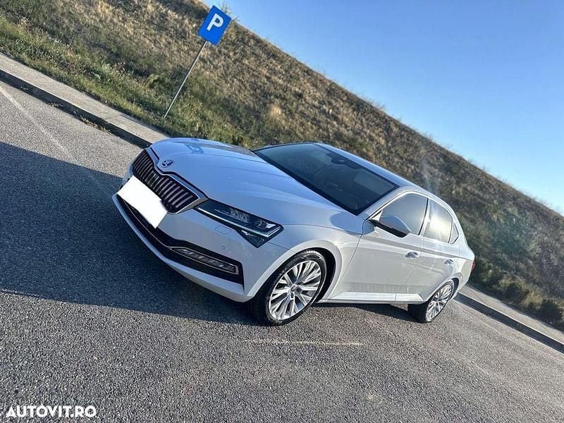 Culoarealb Utilizat 2021 Skoda Superb Style Berlinǎ | 21.450 EUR (Preț OK) - Imagine 1/4