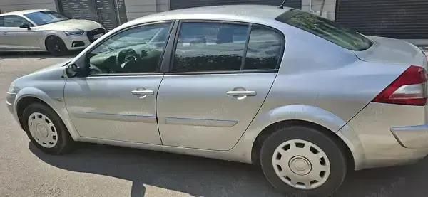 Utilizat 2008 Renault Mégane II Berlinǎ | 1.600 EUR (Preț OK) - Imagine 1/4