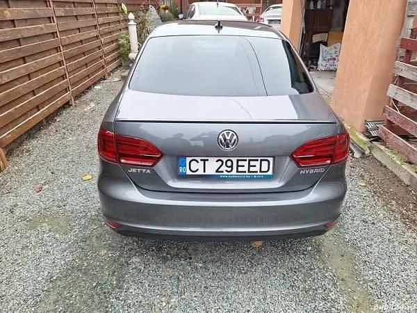 Utilizat 2013 VW Jetta Hybrid Berlinǎ | 8.900 EUR - Imagine 1/4