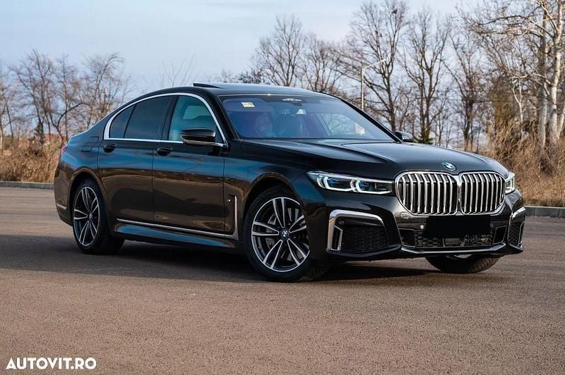Culoarenegru Utilizat 2021 BMW 740 Comfort Edition Berlinǎ | 51.999 EUR (Super Preț) - Imagine 1/4