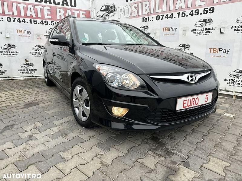 Culoarenegru Utilizat 2012 Hyundai i30 Classic Break | 5.950 EUR (Preț OK) - Imagine 1/4