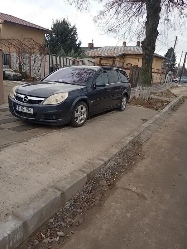 Second-hand 2007 Opel Vectra Break | 1.600 EUR (Preț OK) - Imagine 1/4