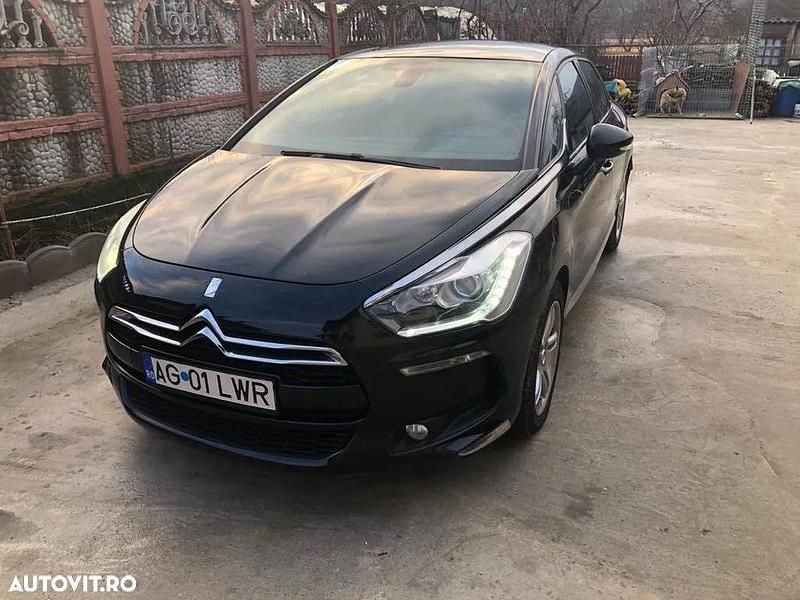 Culoarenegru Utilizat 2014 Citroën DS5 So Chic Hatchback | 5.000 EUR (Super Preț) - Imagine 1/4