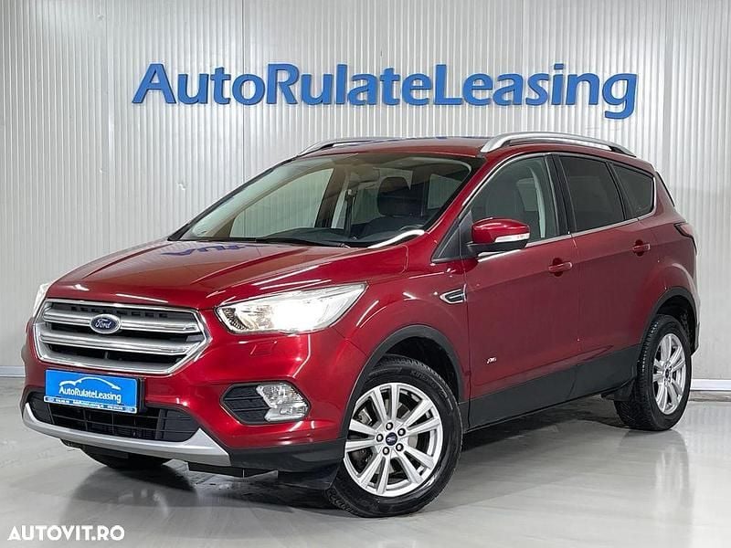 Second-hand Ford Kuga Titanium 182 CP (133 kW) 2018 Culoarerosu SUV
