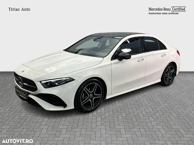 Culoarealb Utilizat 2024 Mercedes A180 Berlinǎ | 32.900 EUR (Scump) - Imagine 1/3