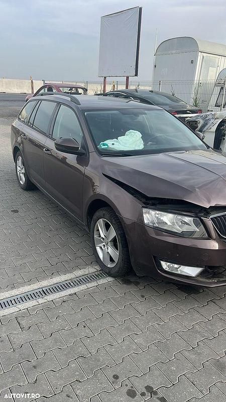 Culoaremaro Utilizat 2016 Skoda Octavia Active Break | 4.000 EUR - Imagine 1/4
