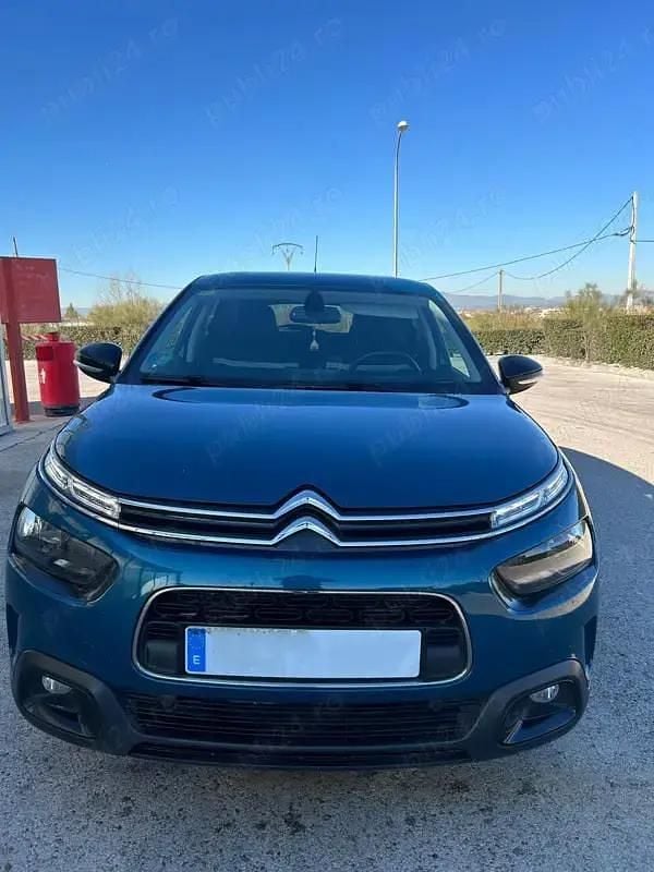Second-hand Citroën C4 Shine 102 CP (75 kW) 2018 Albastru SUV