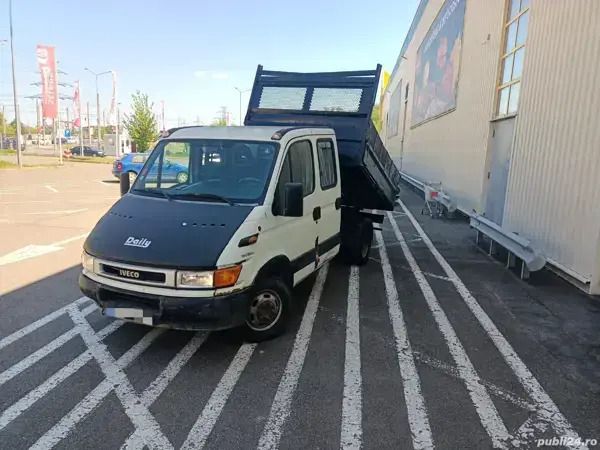 Alb Utilizat 2004 Iveco Daily Berlinǎ | 5.850 EUR - Imagine 1/4