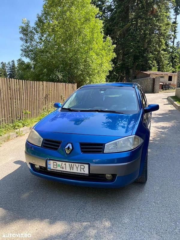 Culoarealbastru Utilizat 2005 Renault Mégane II Dynamique Hatchback | 1.800 EUR (Preț bun) - Imagine 1/4