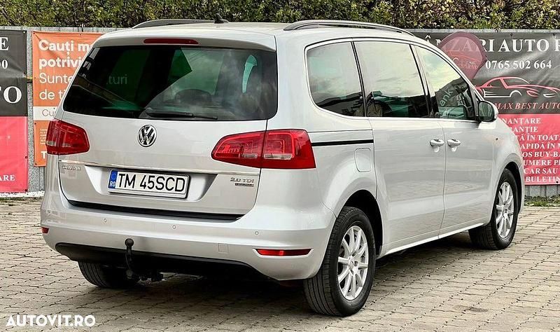Second-hand VW Sharan 140 CP (102 kW) 2012 Culoareargint Monovolum