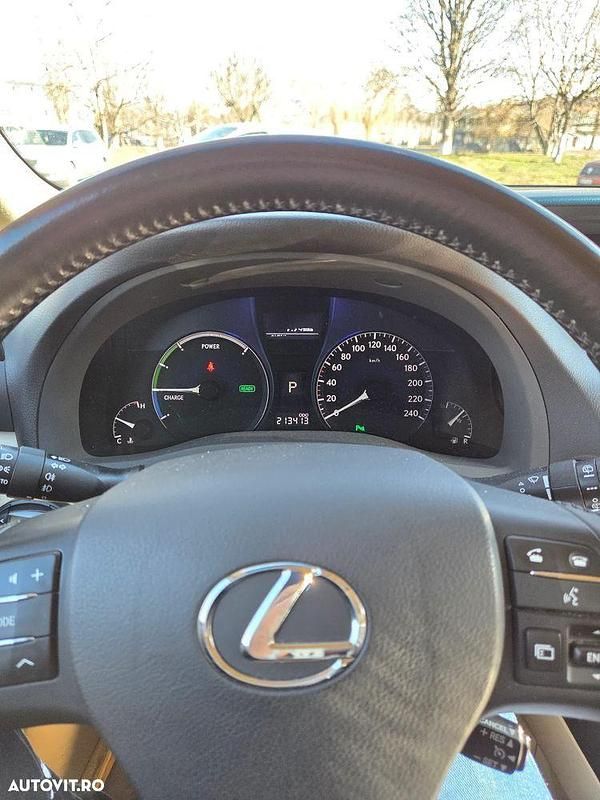 Second-hand Lexus RX450h Executive Line 299 CP (219 kW) 2011 Culoarerosu SUV