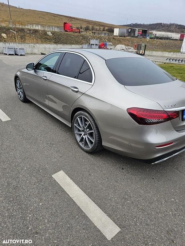 Second-hand Mercedes E200 197 CP (144 kW) 2021 Culoaregri Berlinǎ