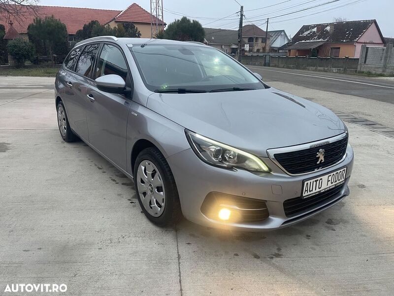 Gri Utilizat 2018 Peugeot 308 Allure Break | 6.999 EUR (Preț OK) - Imagine 1/4