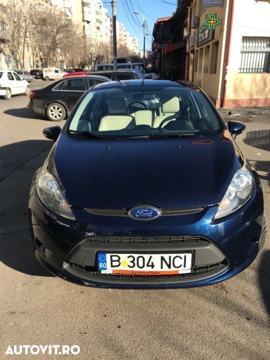Second-hand Ford Fiesta 82 CP (60 kW) 2012 Albastru Hatchback