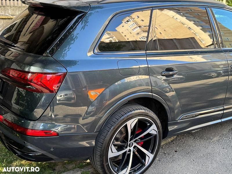 Second-hand Audi Q7 S-Line 462 CP (339 kW) 2021 Culoarealbastru SUV