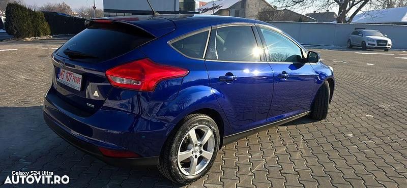 Second-hand Ford Focus Trend 100 CP (73 kW) 2015 Culoarealbastru Hatchback