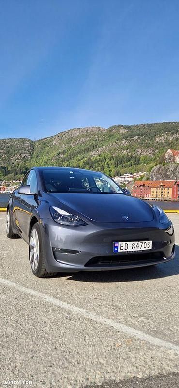 Culoaregri Utilizat 2022 Tesla Model Y SUV | 41.800 EUR (Scump) - Imagine 1/4