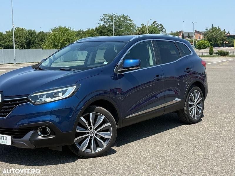 Albastru Utilizat 2017 Renault Kadjar Bose Edition SUV | 11.700 EUR (Preț bun) - Imagine 1/4
