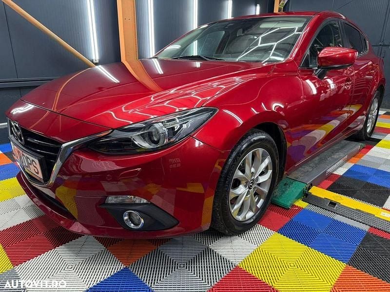 Second-hand Mazda 3 150 CP (110 kW) 2014 Culoarerosu Hatchback