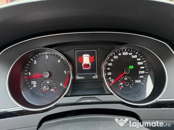 Second-hand VW Passat Comfortline 150 CP (110 kW) 2017 Argintiu Break