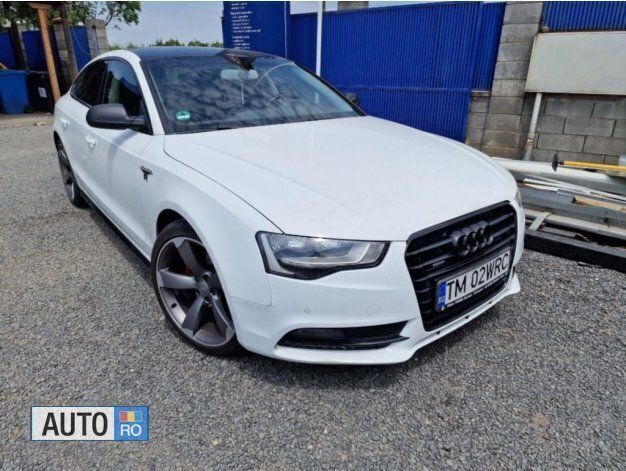 Alb Utilizat 2013 Audi A5 Coupe | 14.500 EUR (Scump) - Imagine 1/3