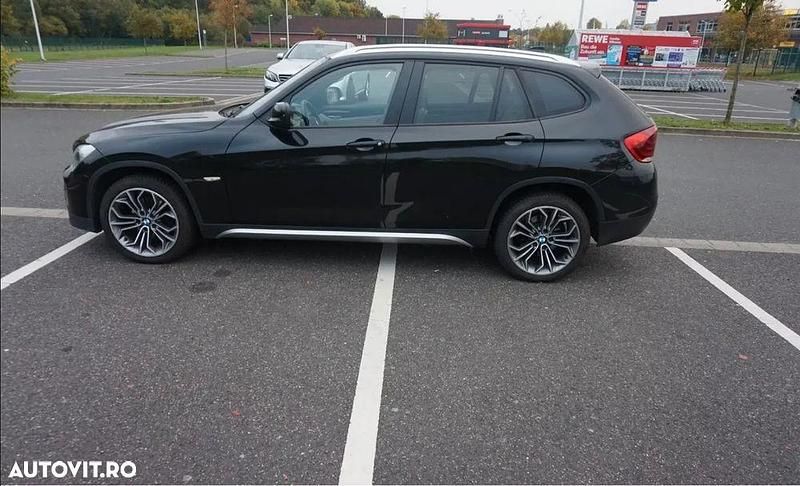Culoarenegru Utilizat 2012 BMW X1 Sport Line SUV | 12.990 EUR (Puțin scump) - Imagine 1/4
