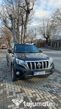 Second-hand Toyota Land Cruiser 177 CP (130 kW) 2017 Negru SUV