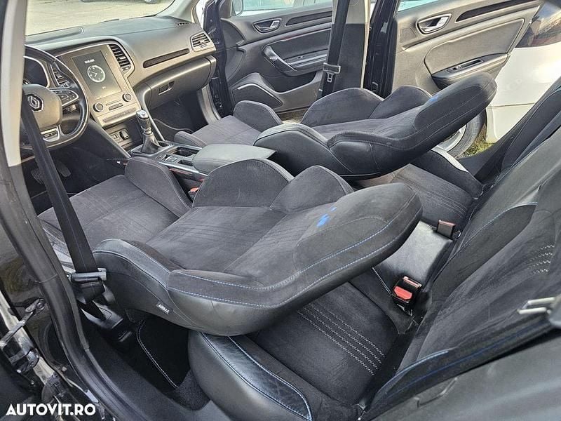 Second-hand Renault Mégane GT Line GT-Line 130 CP (95 kW) 2018 Culoarenegru Hatchback