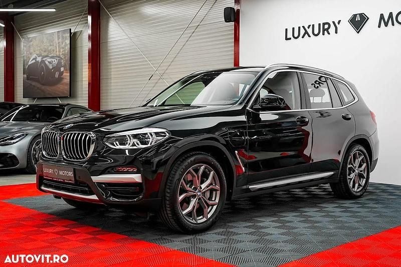 Culoarenegru Utilizat 2021 BMW X3 Luxury Line SUV | 32.000 EUR (Preț OK) - Imagine 1/4