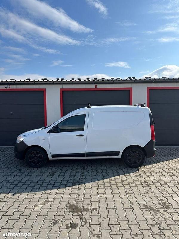 Second-hand Dacia Dokker 85 CP (62 kW) 2016 Culoarealb Monovolum