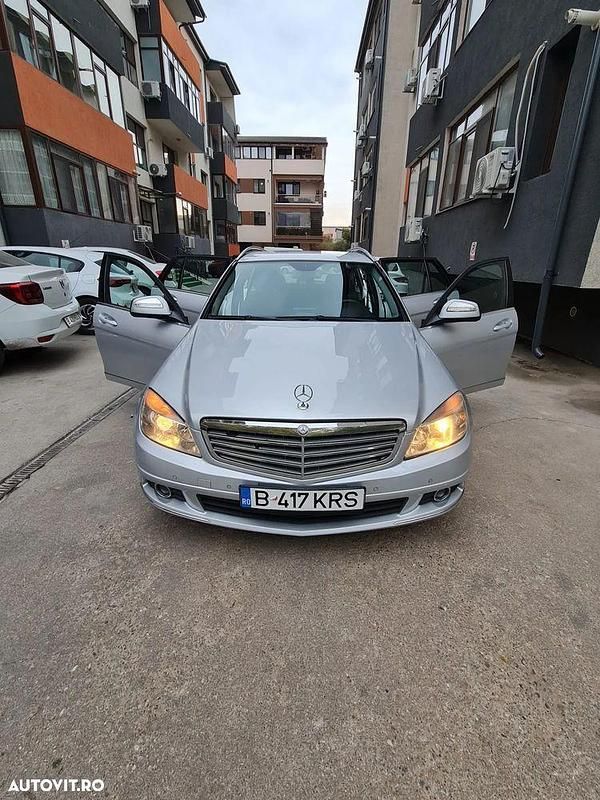 Gri Utilizat 2007 Mercedes C220 Elegance Break | 3.800 EUR (Preț OK) - Imagine 1/4