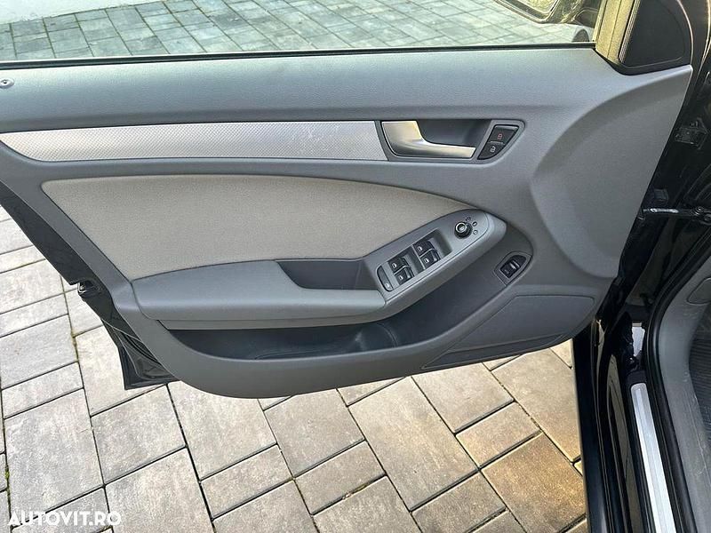 Second-hand Audi A4 Ambiente 143 CP (105 kW) 2008 Culoarenegru Berlinǎ