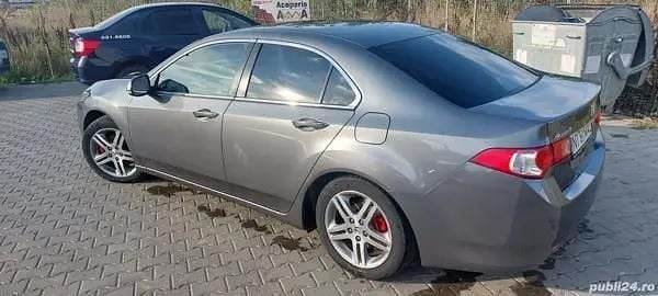 Utilizat 2012 Honda Accord Berlinǎ | 8.000 EUR (Preț bun) - Imagine 1/4