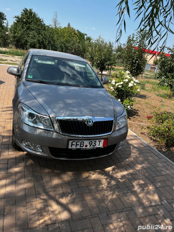 Auriu Utilizat 2012 Skoda Octavia Berlinǎ | 5.500 EUR (Preț OK) - Imagine 1/4
