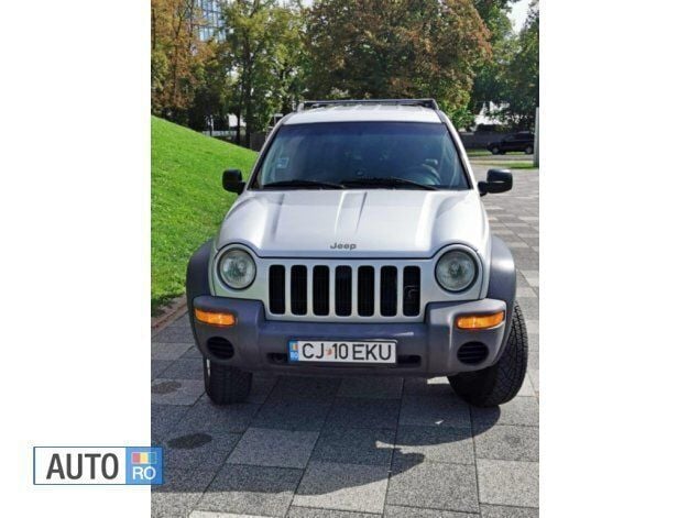 Second-hand Jeep Cherokee 143 CP (105 kW) 2001 Gri SUV