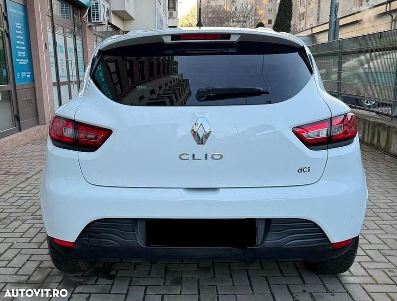 Second-hand Renault Clio IV Authentique 75 CP (55 kW) 2013 Culoarealb